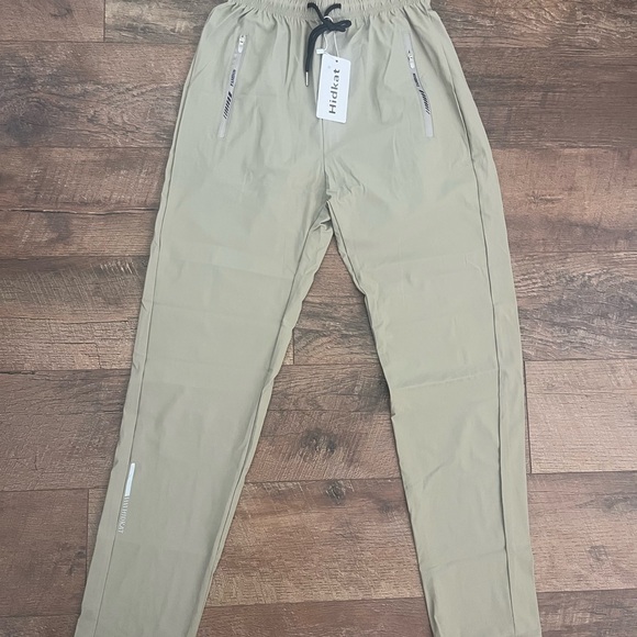 Amazon Curvy khaki pants - Picture 7 of 11